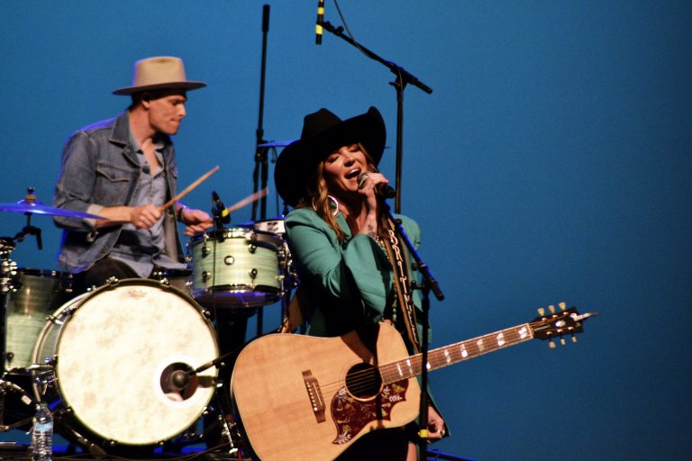 Former American Idol contestant Britnee Kellogg performed a free concert Friday night at the Niswonger Performing Arts Center as part of the Van Wert County Foundation’s Feel Good Fridays. (Sam Shriver/CherryRoad Media)