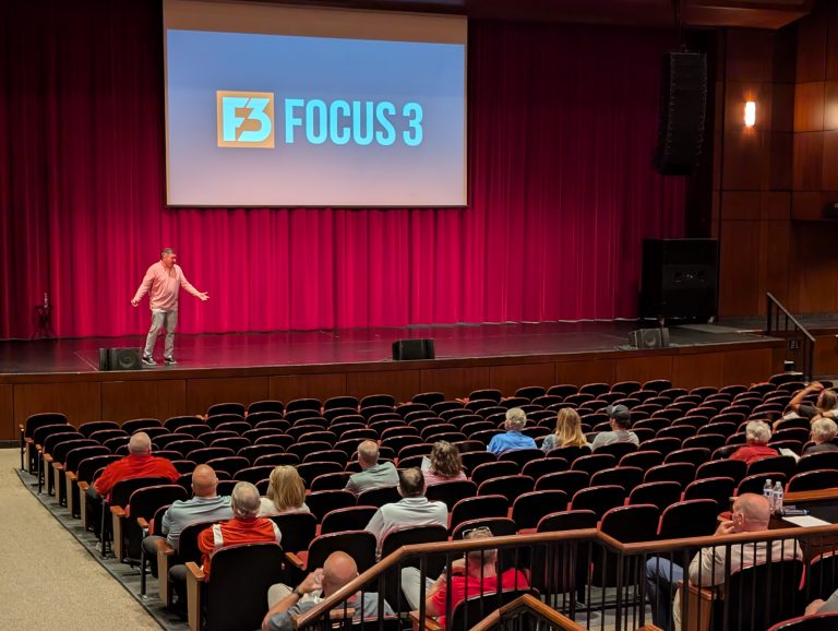 A small crowd turned out Wednesday night to hear Derek Avera talk about the R Factor and how the concept helps change the culture of schools, businesses and individuals. (Sam Shriver/CherryRoad Media)