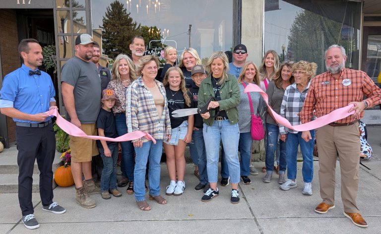 Halie Harting cut the ribbon on Harting Homesteader’s new storefront on West Tully Street in Convoy. (Sam Shriver/CherryRoad Media)