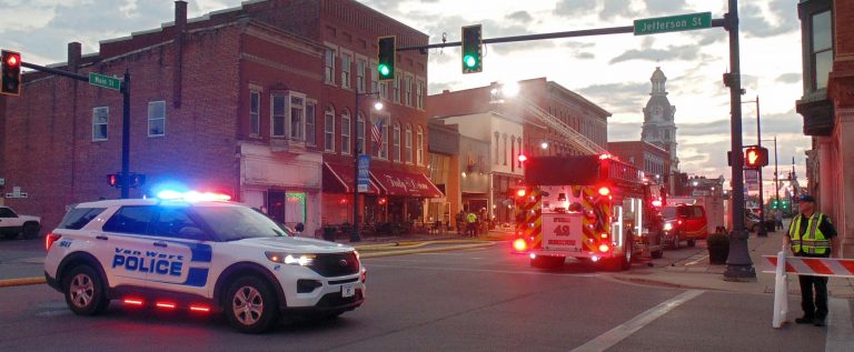 A fire at 113 W. Main St. closed down traffic in the downtown area Sunday morning. (Sam Shriver/CherryRoad Media)